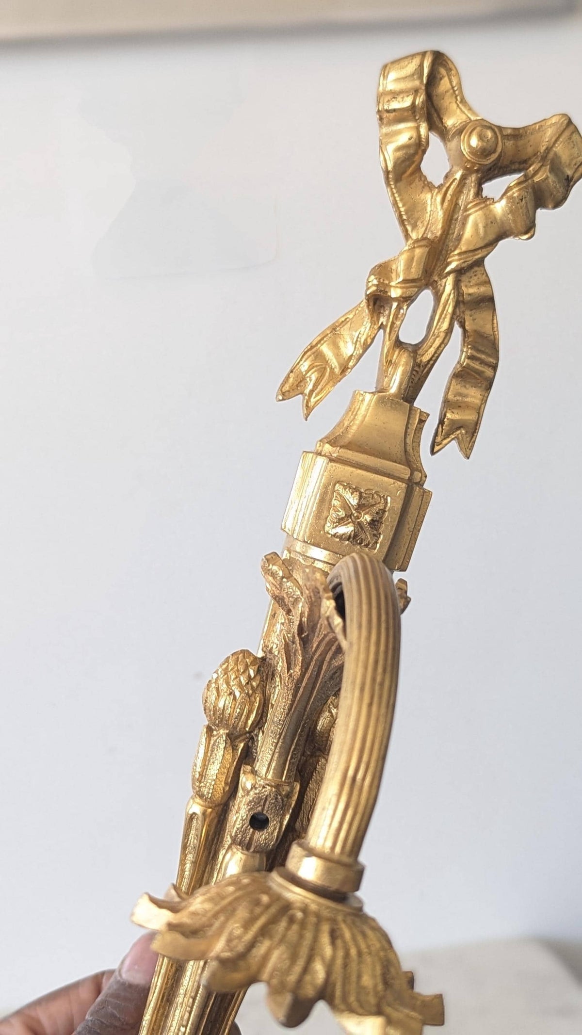 French Antique Gilded Brass Ribbon Wall Light