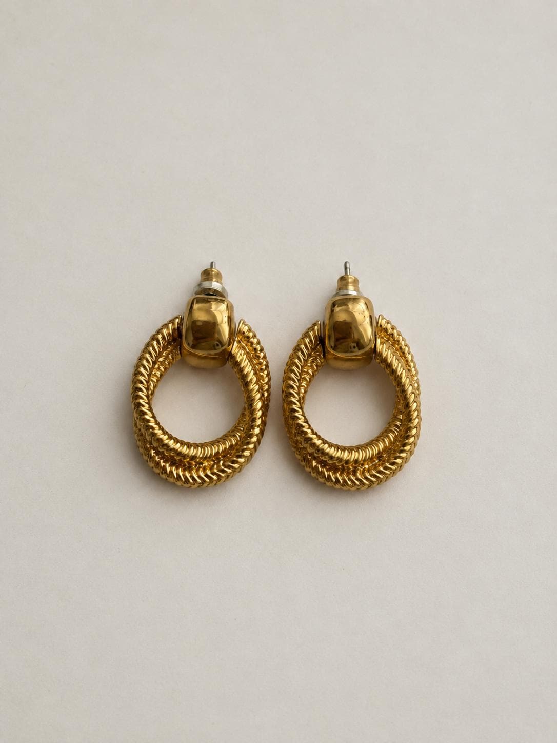 Vintage Napier Gold Tone Clip On Earrings